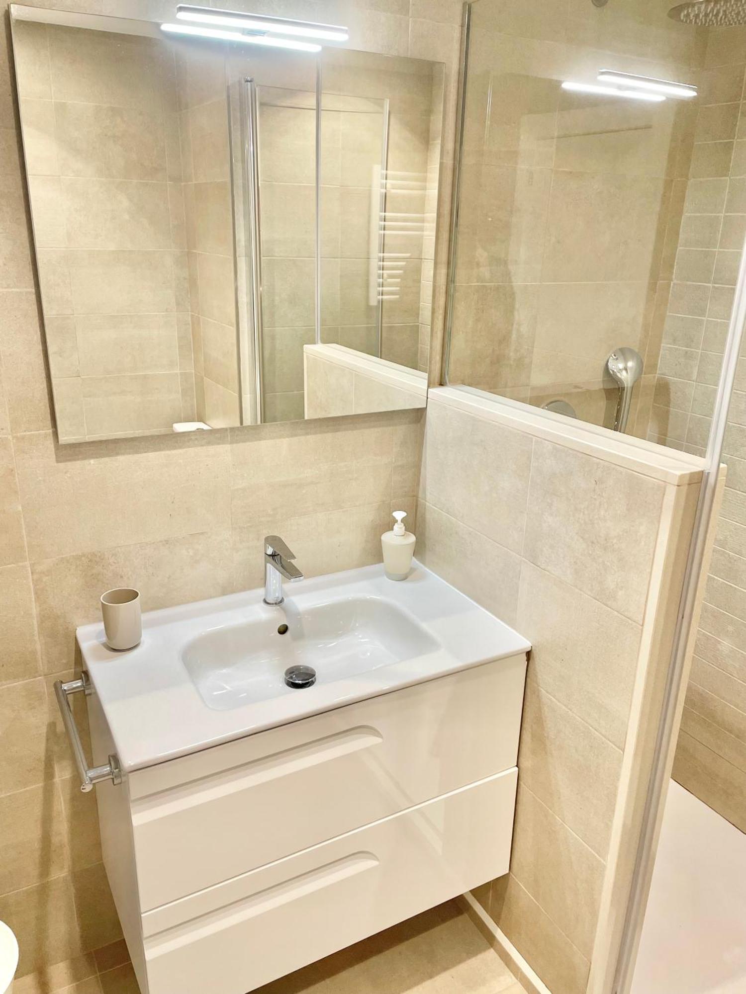 Apartamento San Lorenzo Playa. Vistas Al Mar. Gijón Extérieur photo