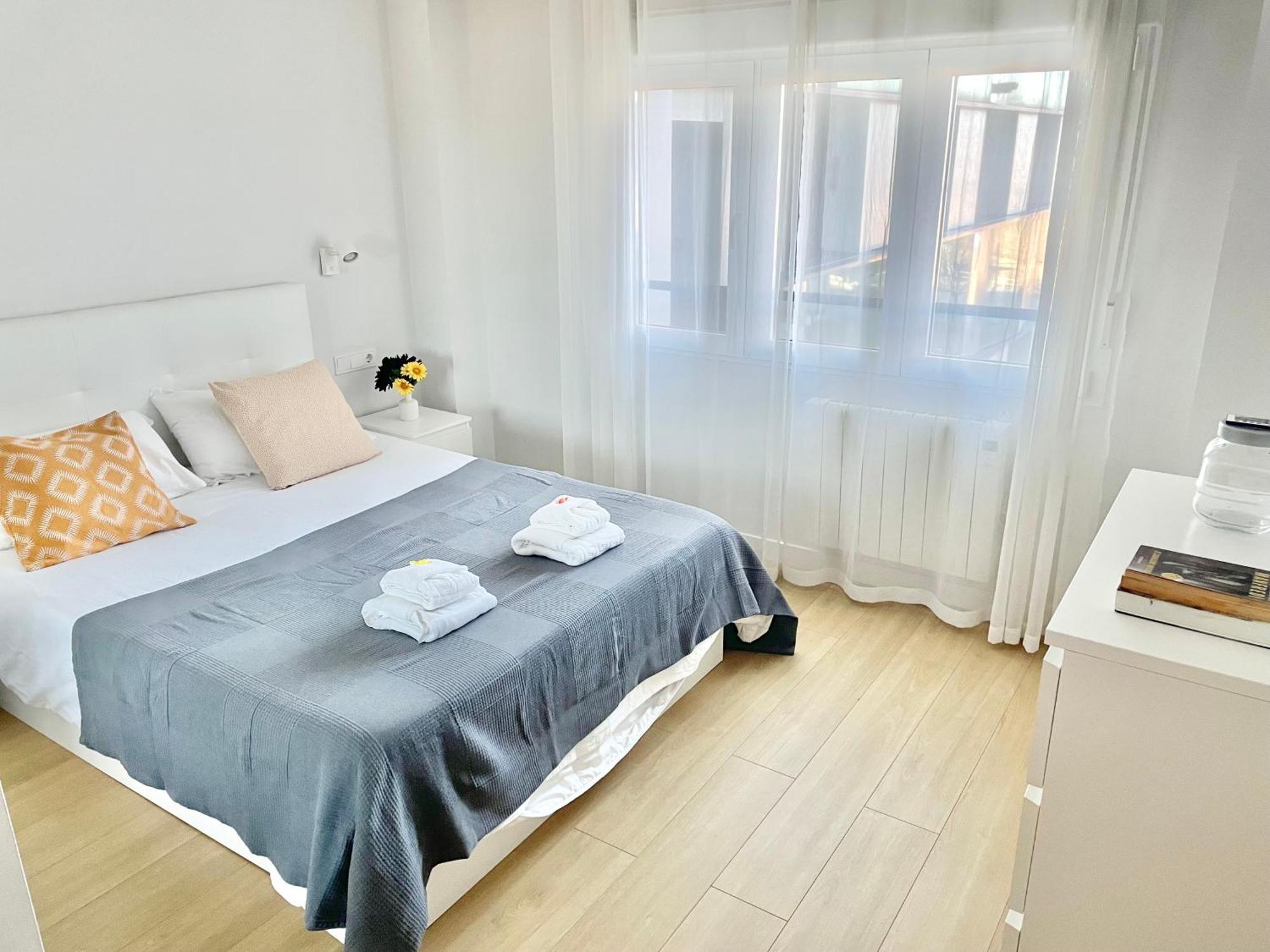 Apartamento San Lorenzo Playa. Vistas Al Mar. Gijón Extérieur photo